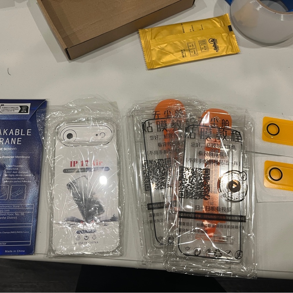 BNIP Apple 17 Air Full Accessory Package